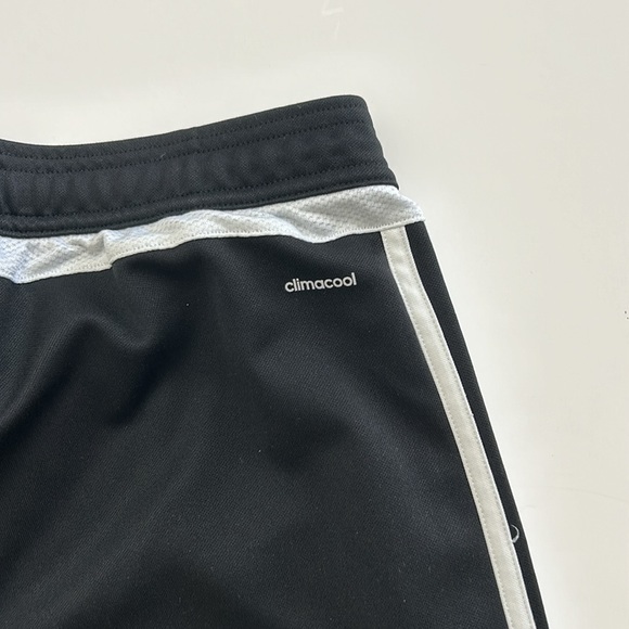 Women’s adidas sweats - Picture 6 of 6